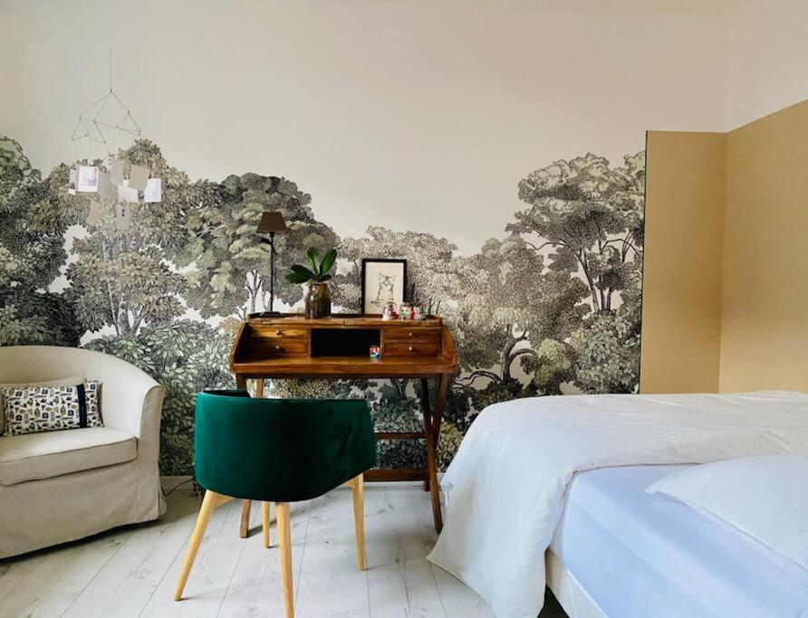 Appartement Chaleureux Entre Zola Et Proce. Nantes Luaran gambar