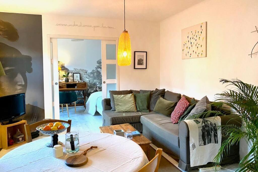 Appartement Chaleureux Entre Zola Et Proce. Nantes Luaran gambar